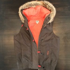 VANS Vest w/faux fur trimmed hood
